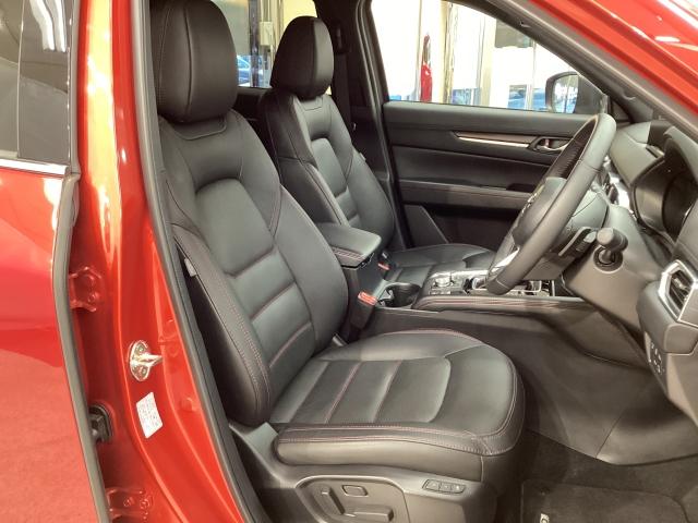 CX-5 2.2 XD スポーツ アピアランス ディーゼルターボ 4W マツコネナビ地デジ 360°カメラ LED ETC MRCC 本革シート シートヒーター オートライト 純正19AW ワンオーナー パワーテールゲート 本革シート(7枚目)