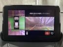 狭い場所での駐車やすれ違いなどでより的確な運転操作に役立つ360°ビューモニターが装備されています。