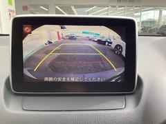 バックカメラが付いているので、苦手な車庫入れや、狭い場所での後方確認に便利で安全な装備です☆ 3