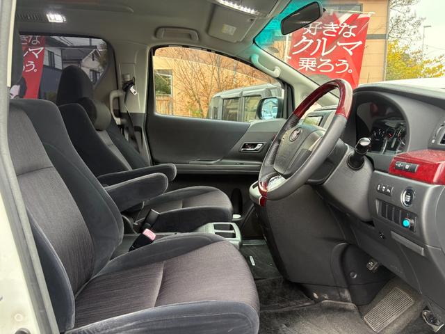 ヴェルファイア 2.4Z ケンウッドナビTVDVD再生!アルパインフリップダウン!社外アルミ!8人乗り!両側パワースライドドア!スマートキー(3枚目)