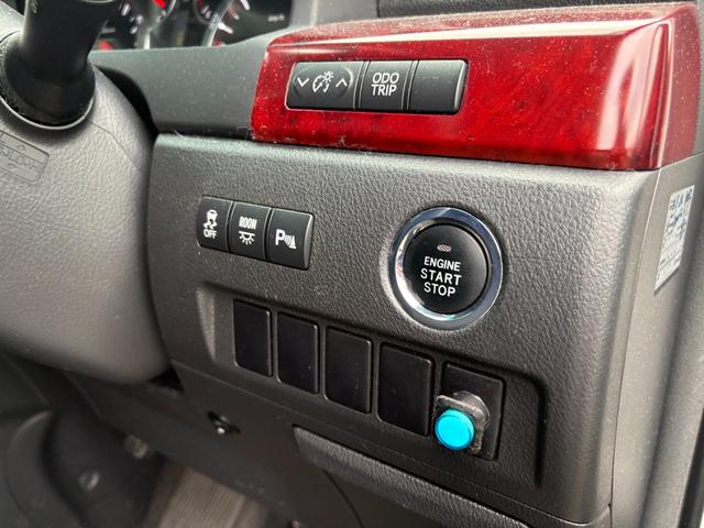 ヴェルファイア 2.4Z ケンウッドナビTVDVD再生!アルパインフリップダウン!社外アルミ!8人乗り!両側パワースライドドア!スマートキー(9枚目)