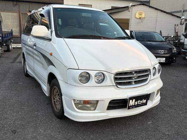 ラルゴ ハイウェイスターツーリング　パノラマサンルーフ　ハーフレザーシート　イージークローザー　丸目４灯　純正エアロ　純正アルミ　フルノーマル車両（11枚目）