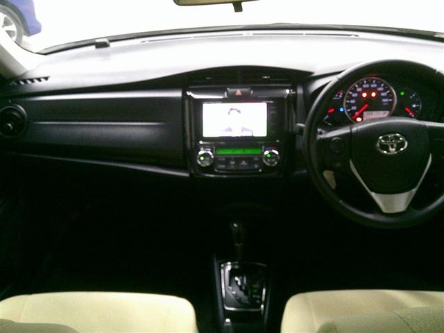 カローラアクシオ １．５Ｇ　横滑り防止装置　衝突軽減システム　フルセグＴＶ　バックモニター　ＬＥＤヘッドライト　スマートキー　ＡＵＸ　サイドエアバック　キーレスエントリー　点検記録簿　オートエアコン　ＡＢＳ　デュアルエアバック（7枚目）