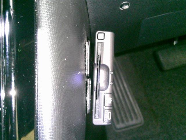 ヴォクシー ＺＳ　両電動スライドドア　サンルーフ　地デジ　盗難防止システム　オートエアコン　ダブルエアバッグ　ＤＶＤ再生可　ＥＴＣ　ＬＥＤヘッドライト　メモリーナビ　オートクルーズ　ナビＴＶ　３列シート　ＰＷ　ＡＢＳ（14枚目）