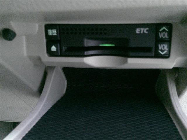 マークＸ ２５０Ｇ　リラックスセレクション　オートエアコン　デュアルエアバック　サイドカーテンエアバック　点検記録簿　ＤＶＤ再生可　パワーステアリング　ＰＷ　盗難防止システム　エアバック　アルミホイール　ＡＢＳ　ＥＴＣ　ＨＤＤナビ　リヤカメラ（12枚目）