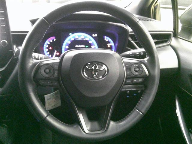 カローラツーリング ハイブリッド　ダブルバイビー　追突軽減ブレーキ　バックモニタ　地デジフルセグ　横滑防止　ナビＴＶ　スマキー　ＬＥＤライト　Ａストップ　デュアルエアバッグ　エアコン　オートクルーズ　サイドエアバッグ　ＥＴＣ付　ＰＳ　キーフリー（11枚目）