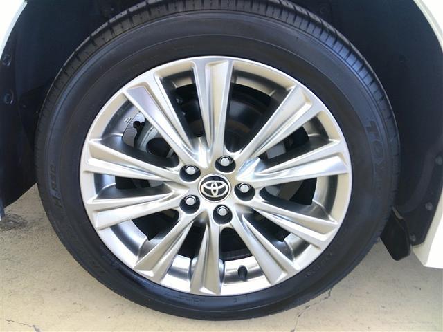 アルファード ２．５Ｓ　タイプゴールド　イモビ　バックモニタ－　ＬＥＤランプ　半革シート　ＷＳＲ　リアオートエアコン　点検記録簿　ドライブレコーダ　エアコン　ＤＶＤプレーヤー　横滑防止装置　ＡＣ１００Ｖ電源　パワーウィンドウ　ＡＢＳ（17枚目）