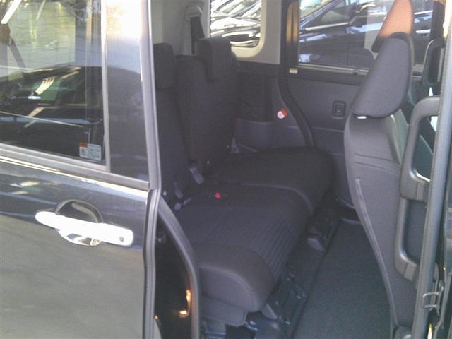 ルーミー カスタムG アイドリング 両側電動SD LEDヘット バックビューモニター 衝突回避ブレーキ 地デジ スマートキー メモリナビ クルーズコントロール 点検記録簿 DVD ETC ドライブレコーダー 1オーナー(15枚目)