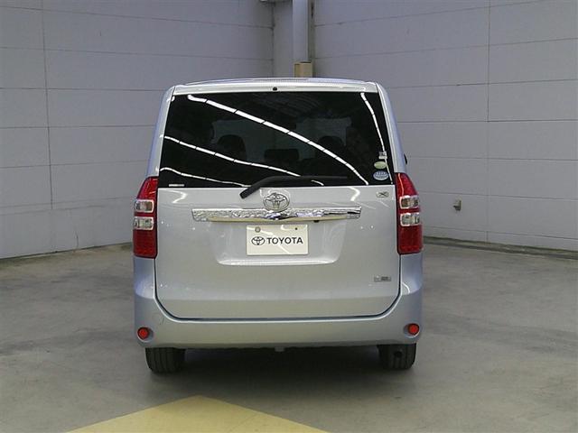 ノア X スマートエディション ナビ&TV リアクーラー キーレス パワーウインドウ スマートキー 3列シート ETC パワーステアリング 盗難防止システム オートエアコン DVD再生 エアバッグ 定期点検記録簿 ABS HDDナビ(6枚目)