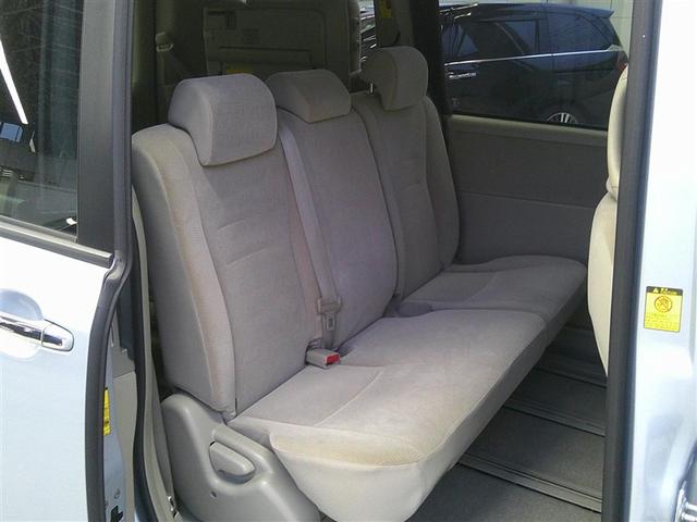 ノア X スマートエディション ナビ&TV リアクーラー キーレス パワーウインドウ スマートキー 3列シート ETC パワーステアリング 盗難防止システム オートエアコン DVD再生 エアバッグ 定期点検記録簿 ABS HDDナビ(10枚目)