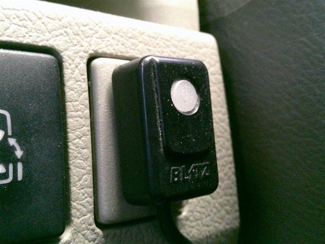 ノア X スマートエディション ナビ&TV リアクーラー キーレス パワーウインドウ スマートキー 3列シート ETC パワーステアリング 盗難防止システム オートエアコン DVD再生 エアバッグ 定期点検記録簿 ABS HDDナビ(19枚目)