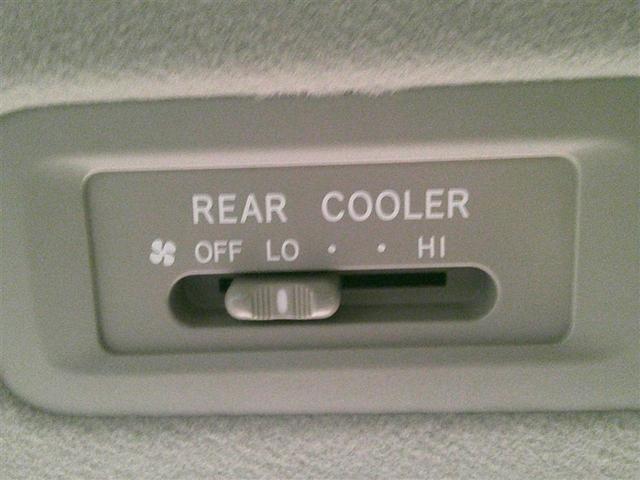 ノア X スマートエディション ナビ&TV リアクーラー キーレス パワーウインドウ スマートキー 3列シート ETC パワーステアリング 盗難防止システム オートエアコン DVD再生 エアバッグ 定期点検記録簿 ABS HDDナビ(22枚目)