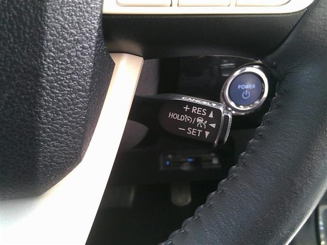 プリウスＰＨＶ Ａプレミアム　ＬＥＤライト　点検記録簿　横滑り防止機能　黒革シート　イモビライザー　ＥＴＣ　Ｂカメラ　パワステ　オートエアコン　ドラレコ　パワーウィンドウ　アルミ　ＡＢＳ　クルコン　メモリーナビ　エアバッグ（13枚目）