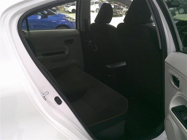 アクア Ｇ　メンテナンスノート　デュアルエアバック　ナビＴＶ　パワーウィンドウ　地デジ　ＥＳＣ　ＡＴエアコン　ＡＢＳ　パワーステアリング　運転席エアバッグ　ＤＶＤ再生機能　ＥＴＣ　メモリーナビゲーション（5枚目）