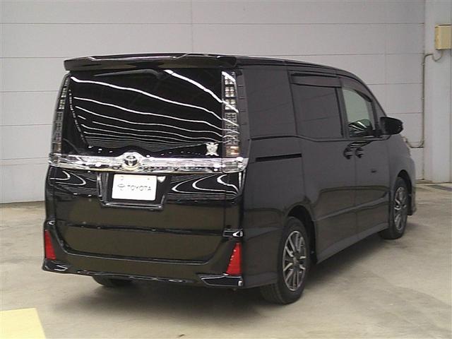 ヴォクシー ＺＳ　地デジ　盗難防止システム　オートエアコン　ダブルエアバッグ　ドライブレコーダー　ＥＴＣ　ＬＥＤヘッドライト　キーレスエントリー　メモリーナビ　ナビＴＶ　３列シート　リアオートエアコン　横滑り防止　ＰＷ（5枚目）