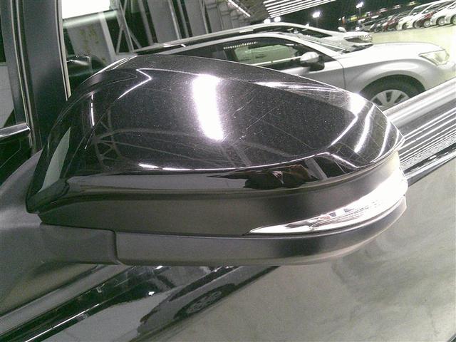 ヴォクシー ＺＳ　地デジ　盗難防止システム　オートエアコン　ダブルエアバッグ　ドライブレコーダー　ＥＴＣ　ＬＥＤヘッドライト　キーレスエントリー　メモリーナビ　ナビＴＶ　３列シート　リアオートエアコン　横滑り防止　ＰＷ（26枚目）