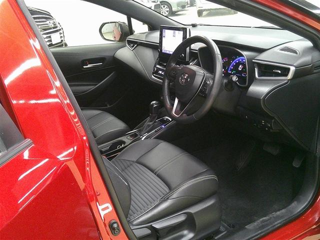 カローラスポーツ ハイブリッドＧ　スタイルパッケージ　衝突軽減ブレーキ　ＬＥＤライト　ナビ＆ＴＶ　エアコン　スマキー　横滑り防止装置　エアバッグ　盗難防止システム　アルミホイール　ワンオーナー　バックカメラ　ドラレコ　フルセグＴＶ　ＥＴＣ　パワステ（7枚目）