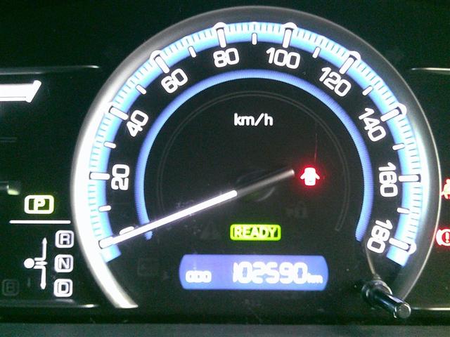 ノア ハイブリッドＸ　両側電動ドア　Ｂカメラ　１オーナー　ＤＶＤ再生可　横滑り防止　エアバック　オートエアコン　リアクーラー　パワーウィンドウ　メモリ－ナビ　ＡＷ　ＬＥＤヘッド　キーフリー　ウォークスルー　Ｄレコ　パワステ（21枚目）