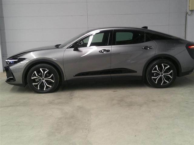 クラウンクロスオーバー Ｇアドバンスド　衝突軽減装置　フルセグテレビ　Ｂカメラ　ＥＴＣ　オートエアコン　１オーナー　エアバッグ　４ＷＤ　ＡＢＳ　メモリーナビ　ナビ＆ＴＶ　アルミホイール（3枚目）