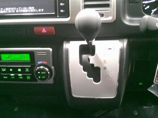 ハイエースバン ロングスーパーＧＬ　ワンオーナー車　Ｗエアコン　Ｂカメラ　ＬＥＤライト　パワーウインドウ　横滑防止　ドライブレコーダー　アルミホイール　フルセグテレビ　ＤＶＤ視聴可　キーレスエントリー　メモリーナビ　オートエアコン（13枚目）