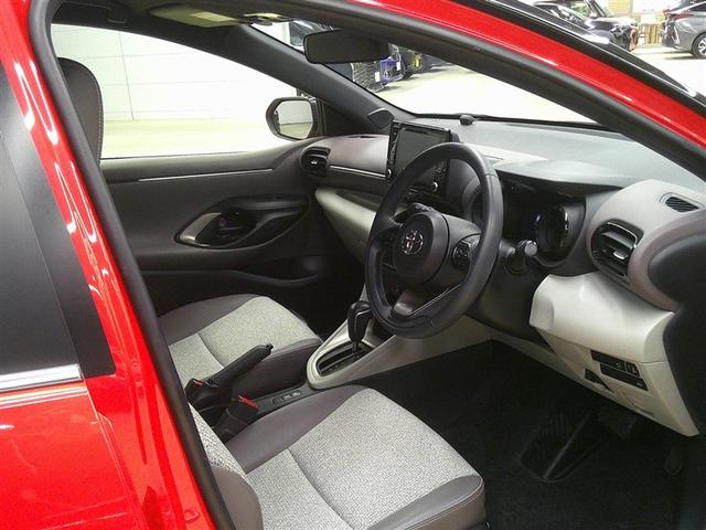 ヤリス Z サイドSRS AAC バックモニタ スマキー キーフリー アルミ パワーウインドウ 定期点検記録簿 助手席エアバック エアバッグ パワーステアリング 盗難防止システム ナビ ETC ABS メモリナビ(7枚目)