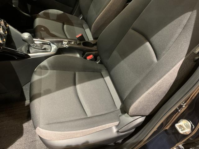 ＭＡＺＤＡ２ １５ＢＤ　４ＷＤ　セーフティクルーズＰＫＧ　マツダコネクトナビ　地デジ　３６０°モニター　当社デモカー　オートライト　ＥＴＣ　アイドリングストップ　スマートキー　盗難防止システム　踏み間違い防止装置　３６０°ビュー（14枚目）