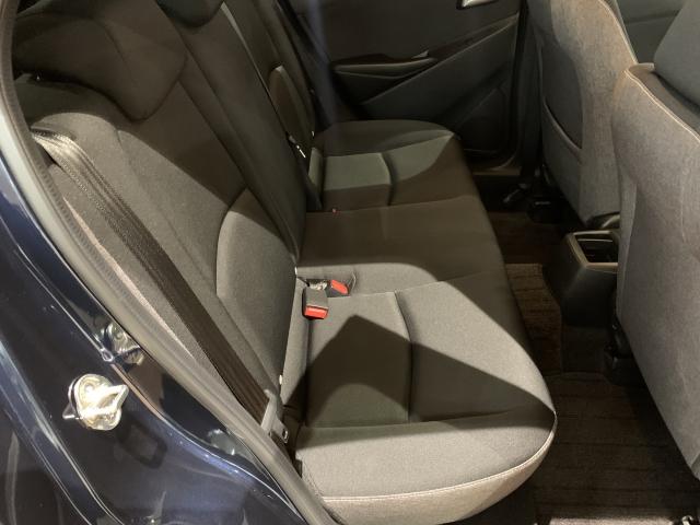 ＭＡＺＤＡ２ １５ＢＤ　４ＷＤ　セーフティクルーズＰＫＧ　マツダコネクトナビ　地デジ　３６０°モニター　当社デモカー　オートライト　ＥＴＣ　アイドリングストップ　スマートキー　盗難防止システム　踏み間違い防止装置　３６０°ビュー（15枚目）
