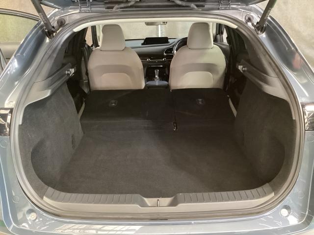 ＣＸ－３０ １．８　ＸＤ　プロアクティブ　マツダコネクトナビ　地デジ　３６０°ビューモニター　ＥＴＣ　ワンオーナー　キーフリ　衝突被害軽減　フルセグ　パワーバックドア　アイドリングストップ　レーダークルコン　ターボ　ＬＥＤライト　ＥＴＣ（12枚目）