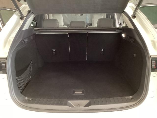 ＣＸ－６０ ３．３　ＸＤ　エクスクルーシブ　モード　マツダコネクトナビ　地デジ　３６０°ビューモニター　サンルーフ　ＥＴＣ　ワンオーナー　衝突軽減　ＬＥＤ　フルセグＴＶ　パワーシート　ＵＳＢ　ＥＴＣ　ワンオーナ　スマートキー　クリアランスソナー　ターボ（11枚目）