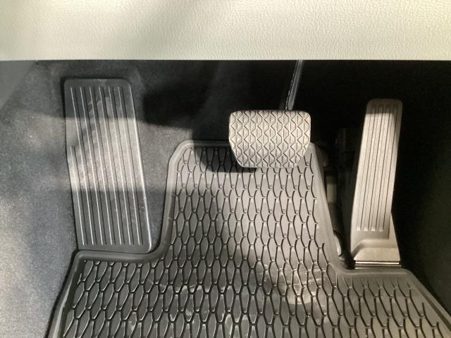 ＣＸ－６０ ３．３　ＸＤ　エクスクルーシブ　モード　マツダコネクトナビ　地デジ　３６０°ビューモニター　サンルーフ　ＥＴＣ　ワンオーナー　衝突軽減　ＬＥＤ　フルセグＴＶ　パワーシート　ＵＳＢ　ＥＴＣ　ワンオーナ　スマートキー　クリアランスソナー　ターボ（34枚目）