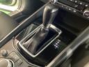 アクセルペダルを踏み込む量や速さに応じて変速パターンを制御し、人馬一体の運転感覚を発揮してくれる6速オートマ!