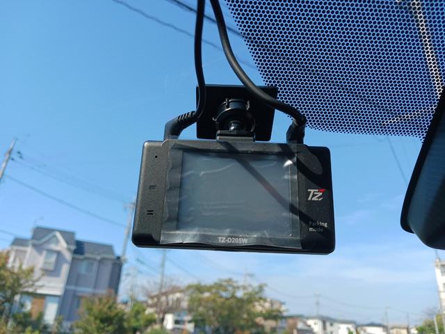 シエンタ Ｇ　後期型　１．５Ｇ　福祉車両　スローパー　セーフティーセンス　衝突軽減　横滑り防止　プッシュスタート　スマートキー　前後ドラレコ　両側パワースライドドア（14枚目）