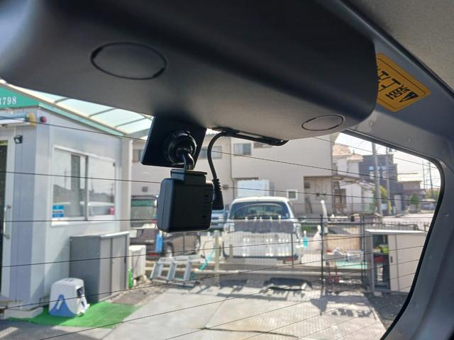 シエンタ Ｇ　後期型　１．５Ｇ　福祉車両　スローパー　セーフティーセンス　衝突軽減　横滑り防止　プッシュスタート　スマートキー　前後ドラレコ　両側パワースライドドア（15枚目）