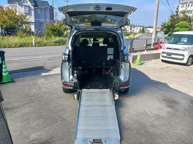 シエンタ Ｇ　後期型　１．５Ｇ　福祉車両　スローパー　セーフティーセンス　衝突軽減　横滑り防止　プッシュスタート　スマートキー　前後ドラレコ　両側パワースライドドア（17枚目）