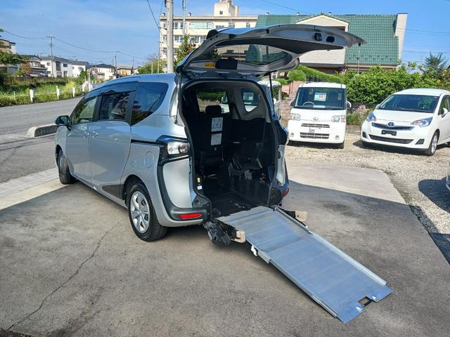 シエンタ Ｇ　後期型　１．５Ｇ　福祉車両　スローパー　セーフティーセンス　衝突軽減　横滑り防止　プッシュスタート　スマートキー　前後ドラレコ　両側パワースライドドア（18枚目）