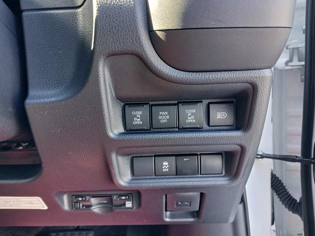 シエンタ ハイブリッドＺ　福祉車両　スローパー　電動固定　電動ウインチ　後席付５人乗り　ナビ　ＴＶ　ＥＴＣ　ＢＴ　全方位カメラ　フォグ　アルミ　衝突軽減　トヨタチームメイト（9枚目）