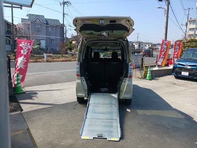 Ｎ－ＢＯＸ＋ Ｇ・Ｌパッケージ　車いす仕様車　安心パッケージ　福祉車両　スローパー　電動ウインチ　後部座席付４人乗り　ナビ　ＴＶ　ＥＴＣ　Ｂカメラ　左ＰＳＤ　衝突軽減　横滑り防止（18枚目）