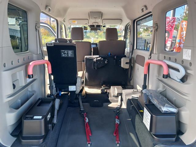 ＮＶ１００クリッパーリオ 　ターボ　福祉車両　スローパー　電動ウインチ　後席付４人乗り　ナビ　ＢＴ　Ｂカメラ　ドラレコ　軽減ブレーキ　横滑り防止（18枚目）