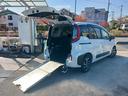 ハイブリッドＺ　福祉車両　スローパー　電動固定　電動ウインチ　後席付５人乗り　ナビ　ＴＶ　ＥＴＣ　ＢＴ　全方位カメラ　フォグ　アルミ　衝突軽減　トヨタチームメイト（22枚目）