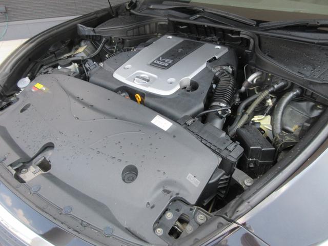 フーガ ３７０ＧＴタイプＳ　純正ナビ　リアカメラ　フルセグＴＶ　スマートキー　フルオートエアコン　純正２０インチアルミホイール　ディスチャージヘッドライト　本革シート　盗難防止装置　インテリジェントキー　フルセグテレビ　クルコン（19枚目）