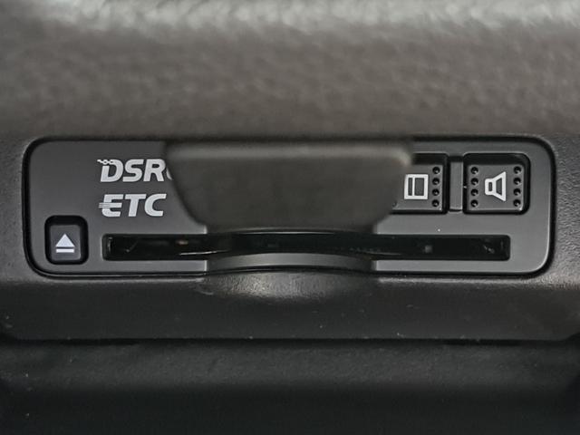 レジェンド ハイブリッドＥＸ　サンルーフ　本革シート　電動シート　シートエアコン　純正ナビゲーション　フルセグＴＶ　Ｂｌｕｅｔｏｏｔｈ接続　マルチビューカメラ　ＥＴＣ　ＬＥＤヘッドライト　ブラインドスポットモニター　４ＷＤ　ＵＳＢ（11枚目）