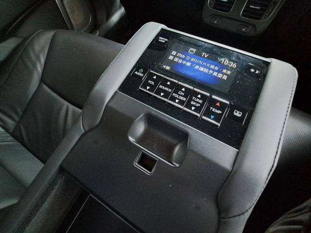 レジェンド ハイブリッドＥＸ　サンルーフ　本革シート　電動シート　シートエアコン　純正ナビゲーション　フルセグＴＶ　Ｂｌｕｅｔｏｏｔｈ接続　マルチビューカメラ　ＥＴＣ　ＬＥＤヘッドライト　ブラインドスポットモニター　４ＷＤ　ＵＳＢ（16枚目）