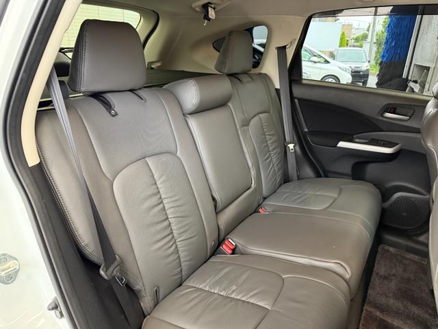 ＣＲ－Ｖ ２０Ｇ　純正メモリーナビゲーションＥＴＣバックカメラ純正アルミホイールクルーズコントロール機能スマートキーＤＶＤ再生機能フルセグＴＶ　フルオートエアコン　ＶＳＡ　クルコン　ＤＶＤ再生可能　スマキー　ナビＴＶ（4枚目）
