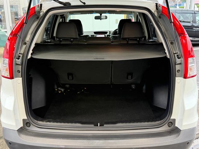 ＣＲ－Ｖ ２０Ｇ　純正メモリーナビゲーションＥＴＣバックカメラ純正アルミホイールクルーズコントロール機能スマートキーＤＶＤ再生機能フルセグＴＶ　フルオートエアコン　ＶＳＡ　クルコン　ＤＶＤ再生可能　スマキー　ナビＴＶ（12枚目）
