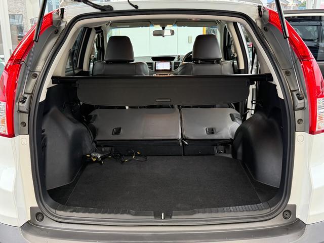 ＣＲ－Ｖ ２０Ｇ　純正メモリーナビゲーションＥＴＣバックカメラ純正アルミホイールクルーズコントロール機能スマートキーＤＶＤ再生機能フルセグＴＶ　フルオートエアコン　ＶＳＡ　クルコン　ＤＶＤ再生可能　スマキー　ナビＴＶ（13枚目）