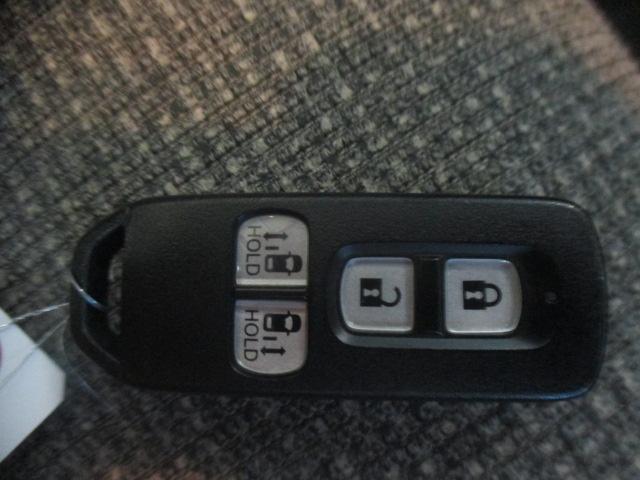 Ｎ－ＢＯＸ Ｇ・ＥＸターボホンダセンシング　２トーンカラー、純正ＬＥＤヘッドライト、フルオートエアコン、純正メモリーナビ、ＥＴＣ車載器、スマートキー、ホンダセンシング　左右パワースライドドア　ドライブレコーダー　後カメラ　ＤＶＤ再生可　ターボ（12枚目）