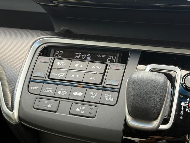 ステップワゴンスパーダ スパーダハイブリッドＧ・ＥＸホンダセンシング　純正メモリーナビゲーション　フルセグＴＶ　Ｂｌｕｅｔｏｏｔｈ接続　バックカメラ　ＥＴＣ　リアモニター　シートヒーター　ＬＥＤヘッドライト　両側電動スライドドア　フルオートエアコン　キーフリー　横滑防止（8枚目）
