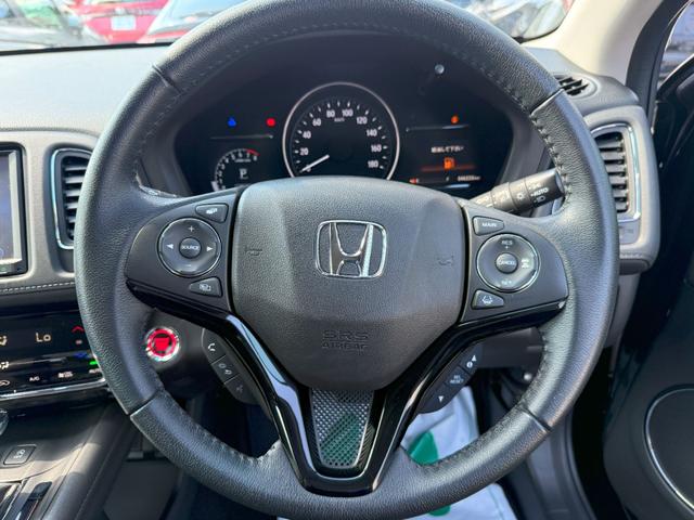 ヴェゼル Ｘ・ホンダセンシング　純正メモリーナビゲーション　純正アルミホイール　ＥＴＣ車載器　ＬＥＤヘッドライト　キーレス　フルオートエアコン　クルーズコントロール　Ｒカメラ　Ｗエアバッグ　盗難防止　ＬＥＤランプ　衝突軽減ブレ－キ（6枚目）