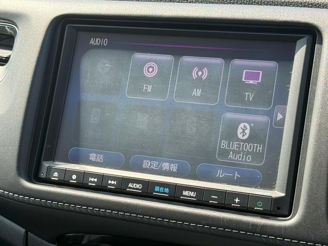 ヴェゼル Ｘ・ホンダセンシング　純正メモリーナビゲーション　純正アルミホイール　ＥＴＣ車載器　ＬＥＤヘッドライト　キーレス　フルオートエアコン　クルーズコントロール　Ｒカメラ　Ｗエアバッグ　盗難防止　ＬＥＤランプ　衝突軽減ブレ－キ（10枚目）