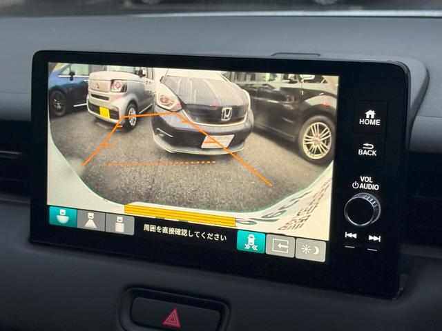 ヴェゼル ｅ：ＨＥＶＺ　純正メモリーナビゲーション　ＥＴＣ車載器　純正前後ドライブレコーダー　パワーテールゲート　ハンドルヒーター　パーキングセンサー　盗難防止装置　ドラレコ付き　Ｒカメラ　記録簿　フルセグテレビ　Ｐセンサー（9枚目）